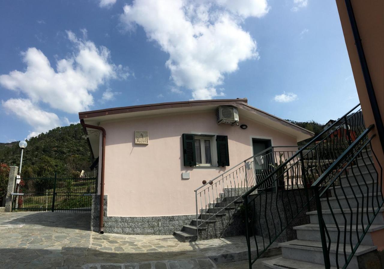 La Casa Di Menny Maison De Campagne Moneglia Luaran gambar
